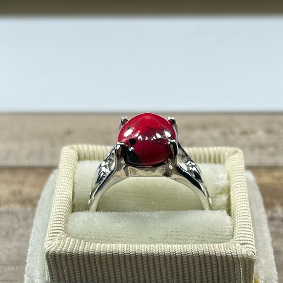 LADYBUG red simulated oval-shaped stone ring set in silver band size 8 new NWT - Picture 4 of 7